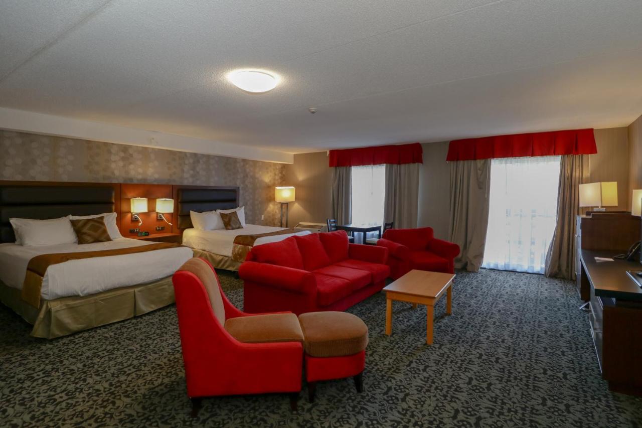 Ramada By Wyndham Jackson'S Point Hotel Georgina Exterior photo