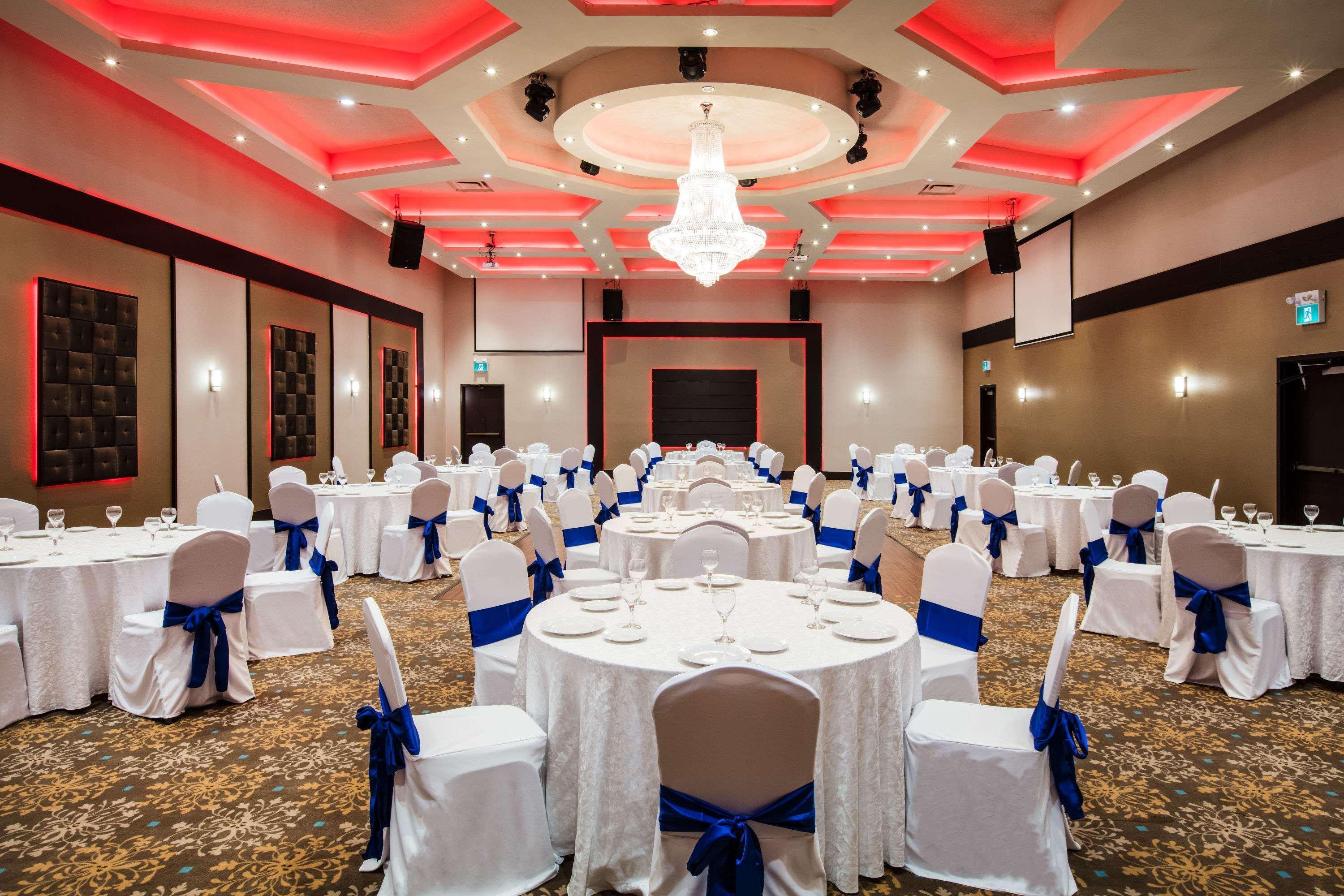 Ramada By Wyndham Jackson'S Point Hotel Georgina Exterior photo